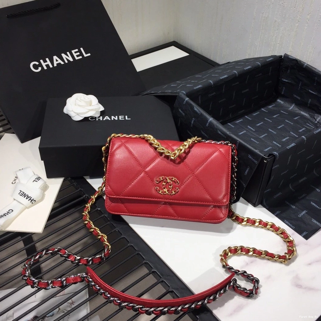 First Bag Ru CHAIN CHANEL WALLET 0805